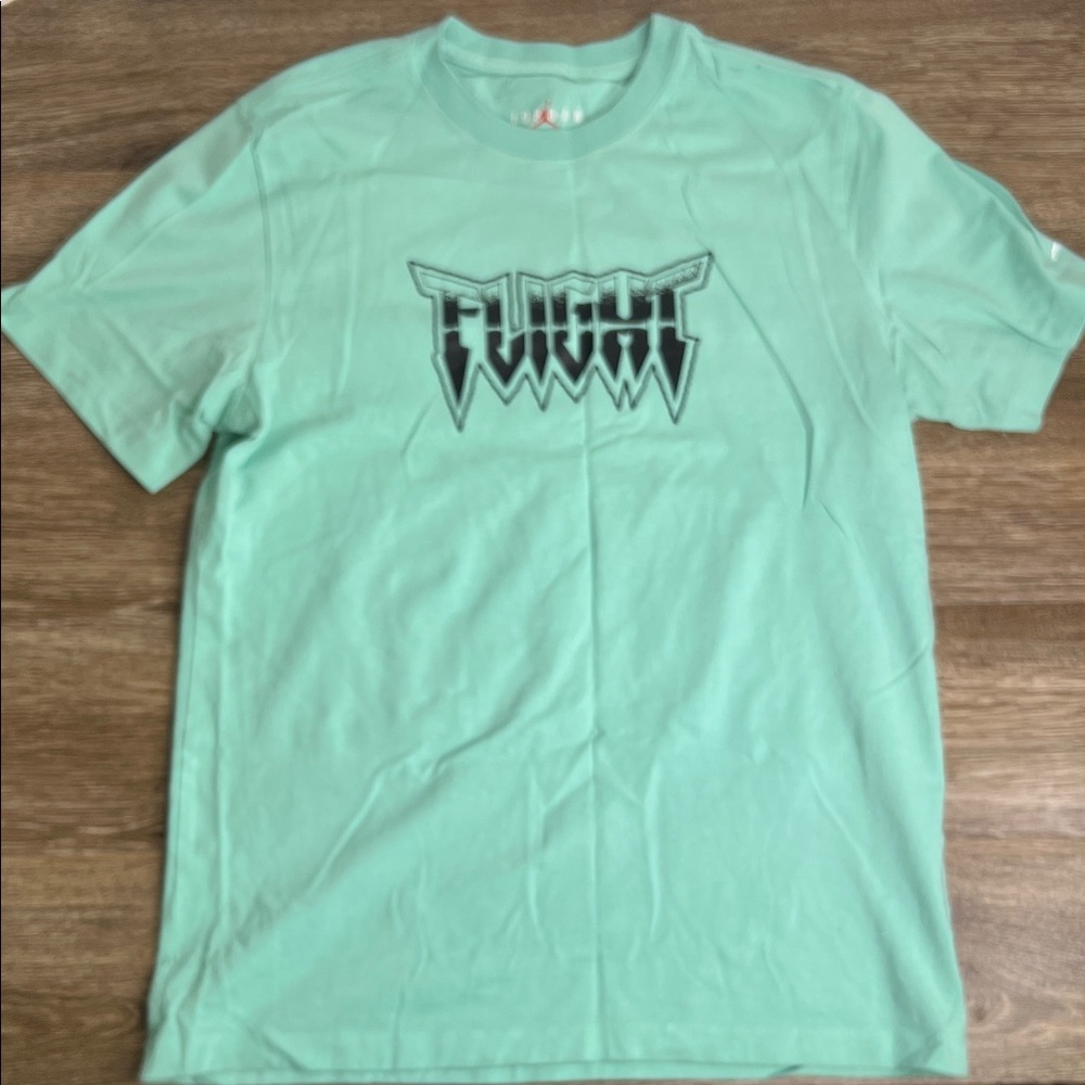 🏀 Jordan “Flight” Graphic Tee – Mint Green – Size Medium
